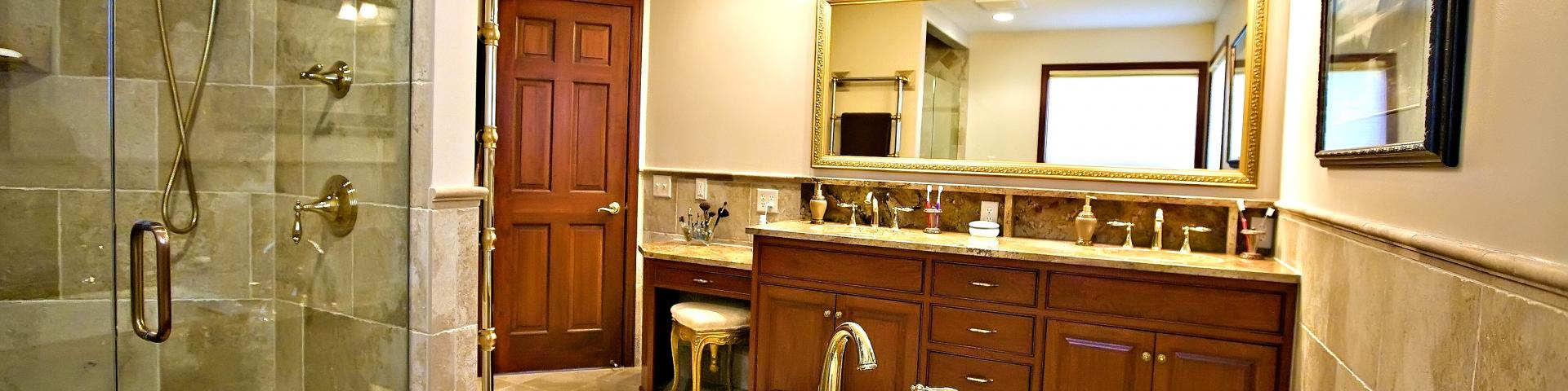 Wide view of the bathroom from the tub